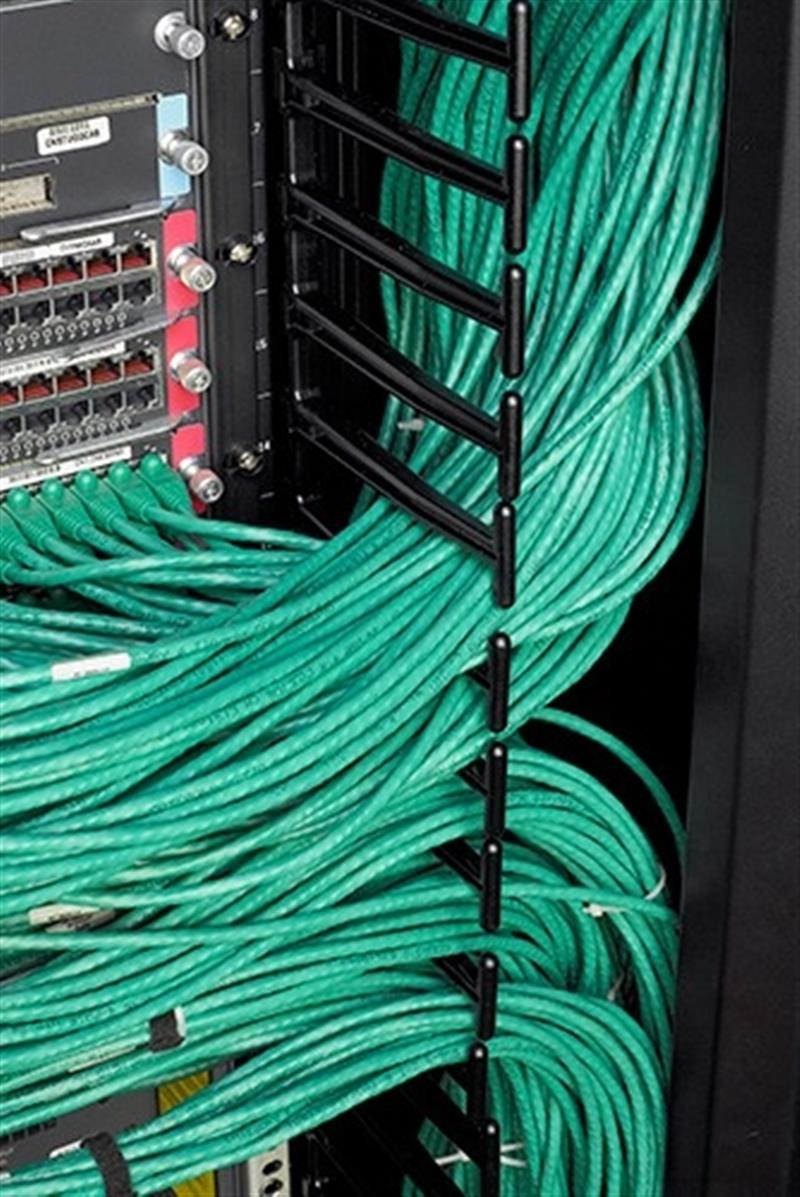 APC NetShelter SX 42U 750mm(b) x 1070mm(d) 19"" IT rack, netwerkbehuizing met zijpanelen, zwart