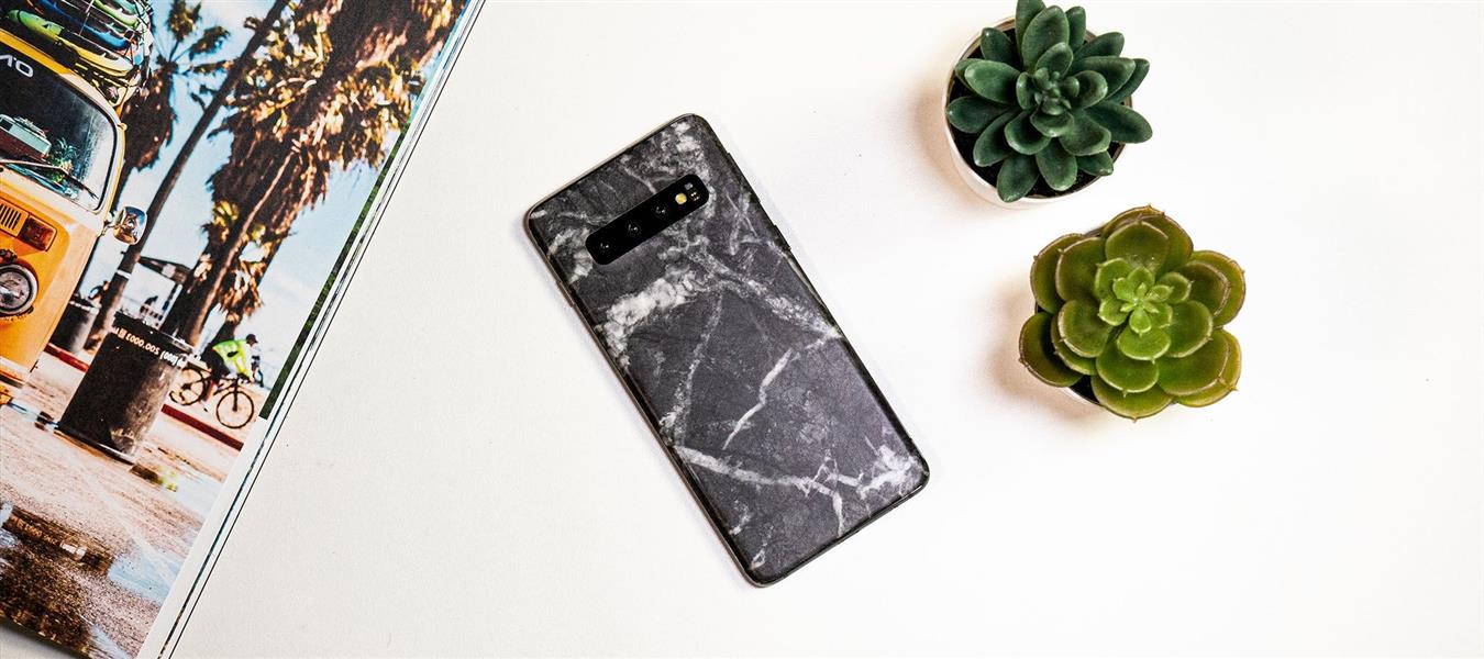 dskinz Smartphone Back Skin for Samsung Galaxy S10 Black Marble