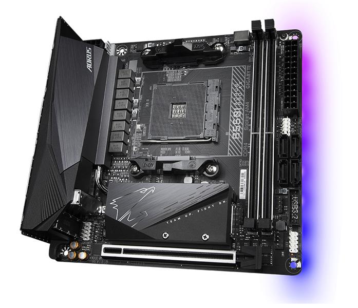 Gigabyte B550I AORUS PRO AX Socket AM4 Mini ITX AMD B550