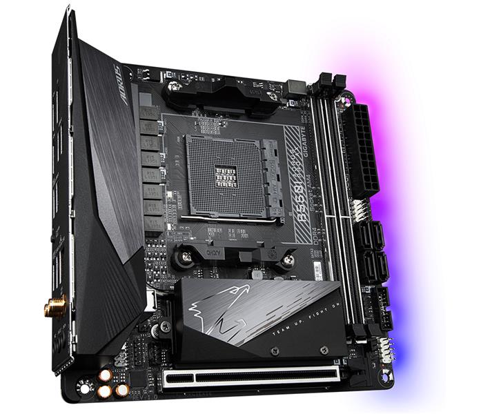 Gigabyte B550I AORUS PRO AX Socket AM4 Mini ITX AMD B550