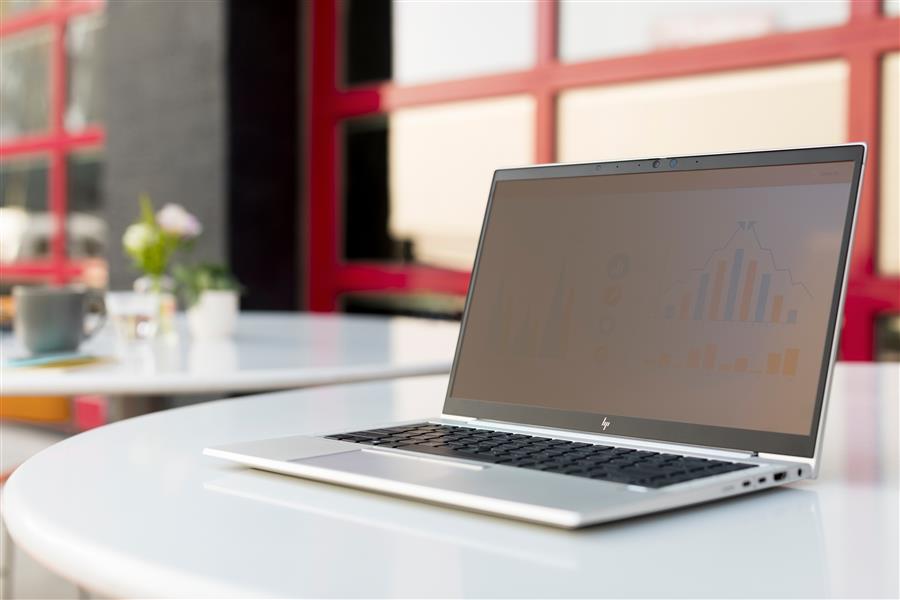 HP Mobile Thin Client mt46 Mobiele thin client 35,6 cm (14"") Touchscreen Full HD AMD Ryzen™ 3 4450U 8 GB DDR4-SDRAM 128 GB SSD Wi-Fi 6 (802.11ax) Win